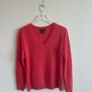 Tahari 100% Cashmere V Neck Sweater